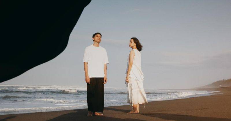 Instagram.com/_berjalanlebihjauh